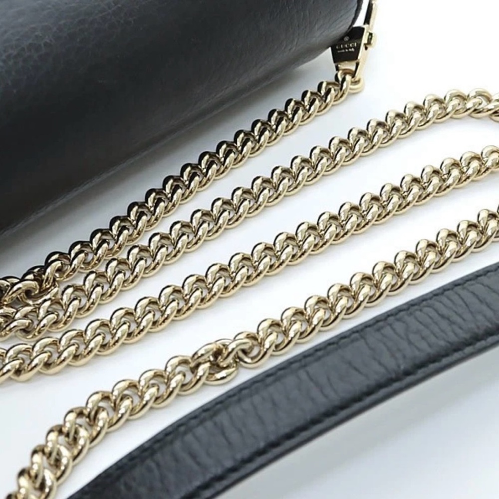 Gucci Black and Champagne/Gold shoulder/Crossbody chain Bag with Iconic Double G - Picture 10 of 11